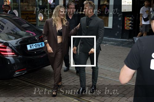 Amsterdam 11 september 2023
Premiere de Vuurlinie in Thuschinski Amsterdam . Waldemar Torenstra en Sallie Harmsen