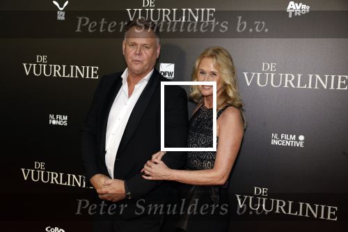 Amsterdam 11 september 2023
Premiere de Vuurlinie in Thuschinski Amsterdam .  Willem de Beukelaar met partner