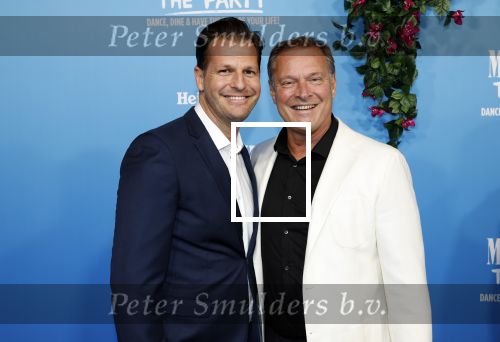 Rotterdam 27 september 2024
Premiere Mamma mia the party in  Schiecentrale. Albert Verlinde met een kennis