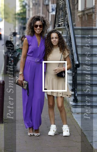 Amsterdam 5 september 2024
Modeshow Cklaes Iversen en POM Amsterdam tijdens de AFW. Amara Onwuka  kwam met haar dochter
