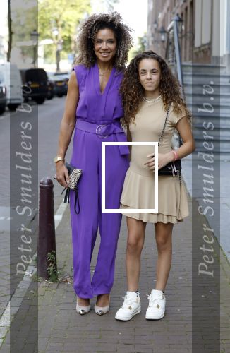 Amsterdam 5 september 2024
Modeshow Cklaes Iversen en POM Amsterdam tijdens de AFW. Amara Onwuka  kwam met haar dochter