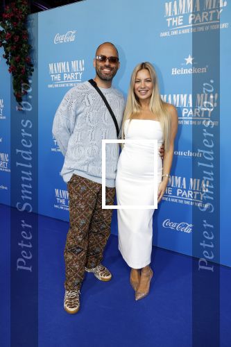 Rotterdam 27 september 2024
Premiere Mamma mia the party in  Schiecentrale.Amber Delil met partner Dj Hato