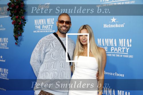 Rotterdam 27 september 2024
Premiere Mamma mia the party in  Schiecentrale.Amber Delil met partner Dj Hato