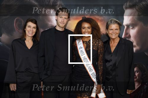 Barneveld 21 september 2024
Premiere Musical 40-45 . Amber Rustenberg Miss Nederland met partner v