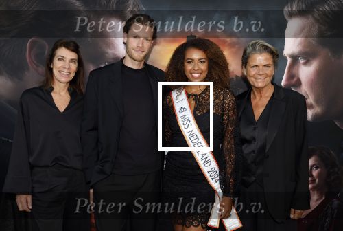 Barneveld 21 september 2024
Premiere Musical 40-45 . Amber Rustenberg Miss Nederland met partner v