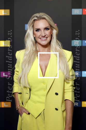 Schiphol 31 september 2024
Winterpresentatie RTL / Videoland in een tent achter Hotel v d Valk bij Schiphol . Angela v d Brink
