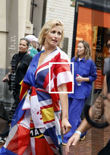 Amsterdam 3 september 2024
Opening van de Amsterdam Fashion Week AFW met een catwalk voor de Linda Foundation.
O.A. liepen mee , Worthy de Jong Winonah de Jong Dyantha Brooks Anouk Smulders Fockeline Ouwerkerk Dyanne Beekman Irene v d Laar Carolien Spoor Victoria Koblenko Zineb Fallouk Quinty Trustfull Tanja Jess Susan Visser IOris v Lunenberg Lauren Verster Marlijn Werdenburg Dani Bles Isa Hoes Anita Witzier Merel Westrik Hilmar Mulder Imanuelle Grives Vivian Slingerland (met dochter) en Hadewich Minis. Noa Vahle was aanwezig namens de Linda Foundation.