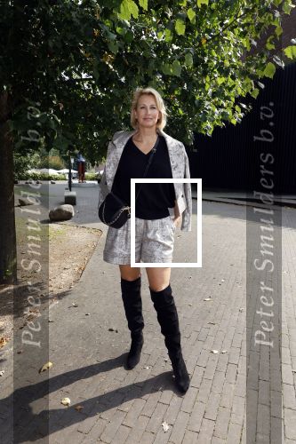 Laren 5 september 2024
Presentatie nieuwe Talkies met op de cover Leontine Ruiters  en Lonneke Nooteboom bij de Singer in Laren . Anouk Smulders