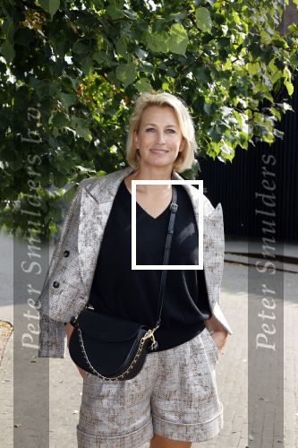 Laren 5 september 2024
Presentatie nieuwe Talkies met op de cover Leontine Ruiters  en Lonneke Nooteboom bij de Singer in Laren . Anouk Smulders