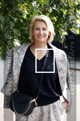 Laren 5 september 2024
Presentatie nieuwe Talkies met op de cover Leontine Ruiters  en Lonneke Nooteboom bij de Singer in Laren . Anouk Smulders