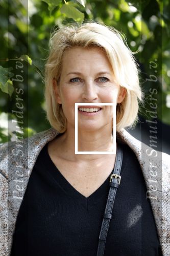 Laren 5 september 2024
Presentatie nieuwe Talkies met op de cover Leontine Ruiters  en Lonneke Nooteboom bij de Singer in Laren . Anouk Smulders