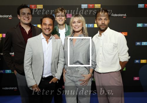 Schiphol 31 september 2024
Winterpresentatie RTL / Videoland in een tent achter Hotel v d Valk bij Schiphol . Aran Bade, Lex Uiting, Bridget Maasland, Rob Goossens en Daan Nieber (v.l.n.r. )