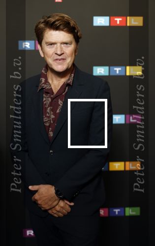 Schiphol 31 september 2024
Winterpresentatie RTL / Videoland in een tent achter Hotel v d Valk bij Schiphol . Beau v Erven Dorens