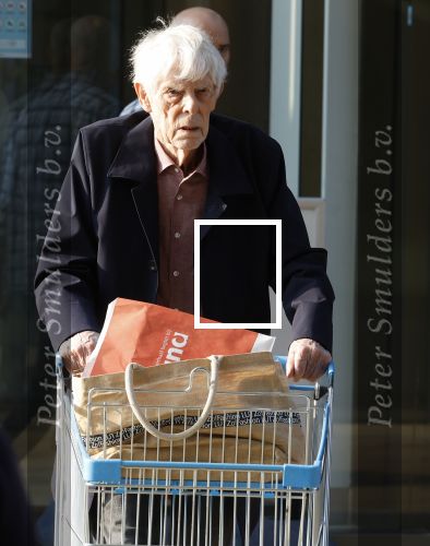 Maarssen 19 september 2024
Berend Boudewijn rijdt op zijn 88e nog auto en doet zelfstandig zijn boodschappen in het winkelcentrum van Maarssen.