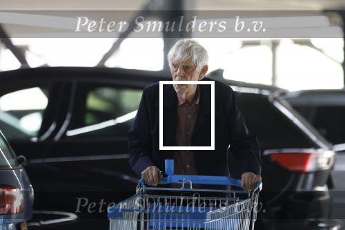Maarssen 19 september 2024
Berend Boudewijn rijdt op zijn 88e nog auto en doet zelfstandig zijn boodschappen in het winkelcentrum van Maarssen.