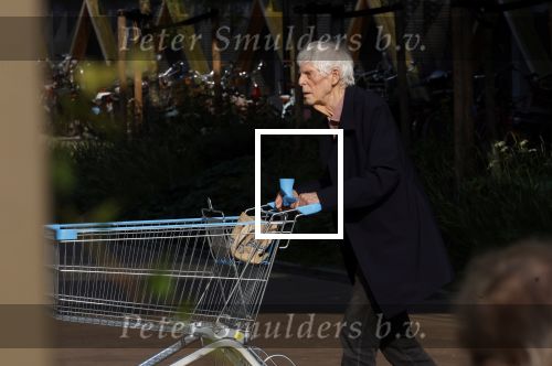 Maarssen 19 september 2024
Berend Boudewijn rijdt op zijn 88e nog auto en doet zelfstandig zijn boodschappen in het winkelcentrum van Maarssen.