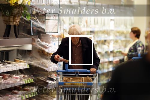 Maarssen 19 september 2024
Berend Boudewijn rijdt op zijn 88e nog auto en doet zelfstandig zijn boodschappen in het winkelcentrum van Maarssen.