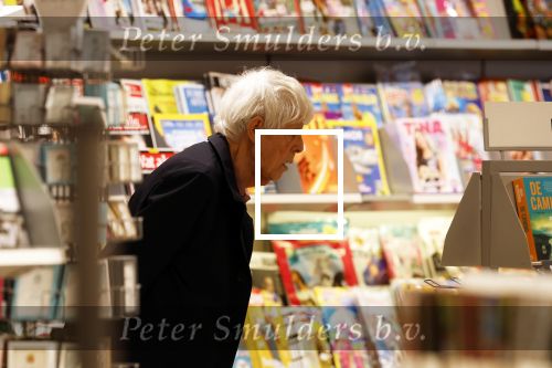 Maarssen 19 september 2024
Berend Boudewijn rijdt op zijn 88e nog auto en doet zelfstandig zijn boodschappen in het winkelcentrum van Maarssen.