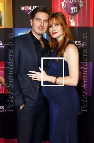 Den Bosch 28 september 2024
Premiere Rokjesdag in de Brabant hallen met in de cast oa Abbey Hoes, Leo Alkemade, Brigitte Heitzer, Lykele Muus, Bertrie Wierenga en Kiefer Zwart.Daarnaast zijn er onder meer rollen weggelegd voor Sinan Eroglu, Peter Bolhuis, Tineke Schouten, Patrick Martens en Maaike Martens. Bertrie Wieringa met familie en partner Dorian Bindels