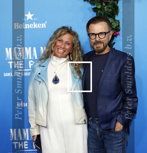 Rotterdam 27 september 2024
Premiere Mamma mia the party in sw Schiecentrale. Bjorn Ulvaeus  met grote fan Claudia