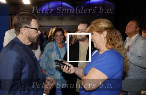 Rotterdam 27 september 2024
Premiere Mamma mia the party in  Schiecentrale. Bjorn Ulvaeus met Karin Riethoven en Frank Waals