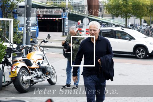 Amsterdam 16 september 2024
Oscar Hammerstein en Bram Moszkowicz na een lunch in Amsterdam zuid . Oscar is op zijn BMW Motor