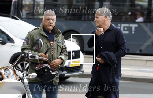Amsterdam 16 september 2024
Oscar Hammerstein en Bram Moszkowicz na een lunch in Amsterdam zuid . Oscar is op zijn BMW Motor