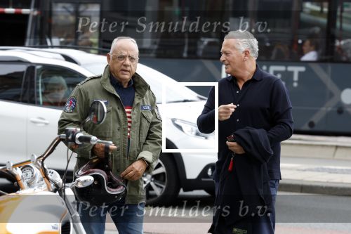 Amsterdam 16 september 2024
Oscar Hammerstein en Bram Moszkowicz na een lunch in Amsterdam zuid . Oscar is op zijn BMW Motor