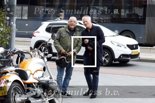 Amsterdam 16 september 2024
Oscar Hammerstein en Bram Moszkowicz na een lunch in Amsterdam zuid . Oscar is op zijn BMW Motor