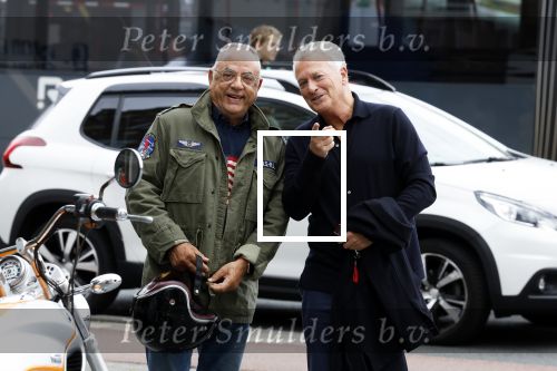 Amsterdam 16 september 2024
Oscar Hammerstein en Bram Moszkowicz na een lunch in Amsterdam zuid . Oscar is op zijn BMW Motor