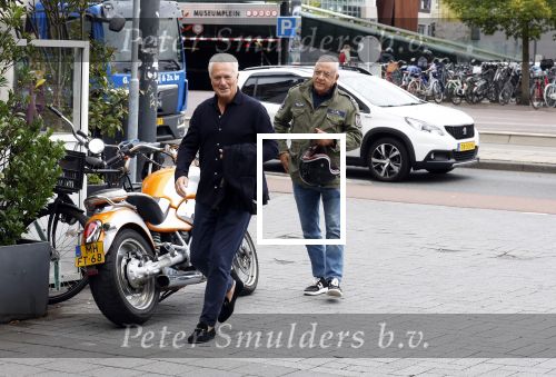 Amsterdam 16 september 2024
Oscar Hammerstein en Bram Moszkowicz na een lunch in Amsterdam zuid . Oscar is op zijn BMW Motor