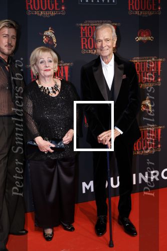 Utrecht 19 september 2024
Premiere Moulin Rouge in het Beatrix theater. Ron Boszhard met vriendin Herald Alofs en de ouders van Carlo Boszhard