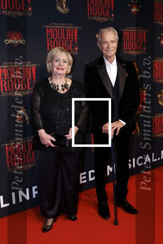 Utrecht 19 september 2024
Premiere Moulin Rouge in het Beatrix theater. Ron Boszhard met vriendin Herald Alofs en de ouders van Carlo Boszhard