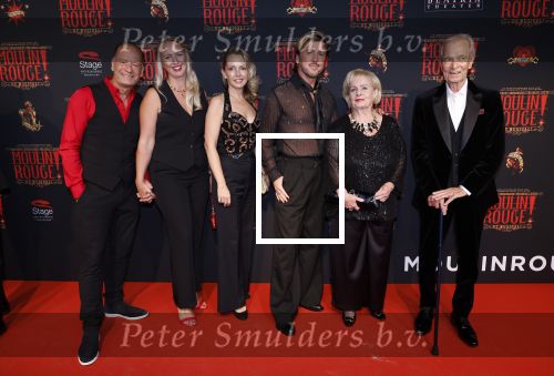 Utrecht 19 september 2024
Premiere Moulin Rouge in het Beatrix theater. Ron Boszhard met vriendin Herald Alofs en de ouders van Carlo Boszhard