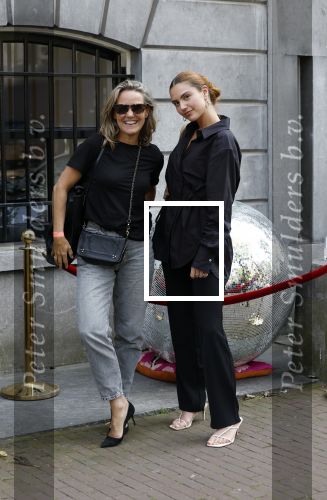 Amsterdam 5 september 2024
Modeshow Cklaes Iversen en POM Amsterdam tijdens de AFW. davy Hezemans met een colega