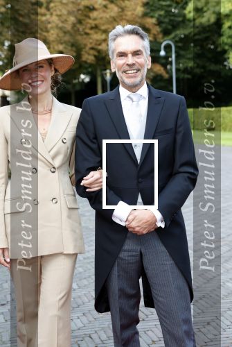Den Haag 17 september 2024
Ontvanst ministers en partners op het Catshuis. Dick Schoof en zijn partner Loes Meurs