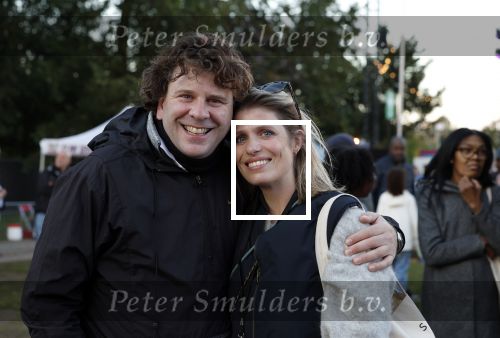 Amsterdam 13 september 2024
Koningin Maxima bezoekt concert van concertgebouw orkest in het Nelson Madela Park. Dominic Seldes met zijn vrouw en ...