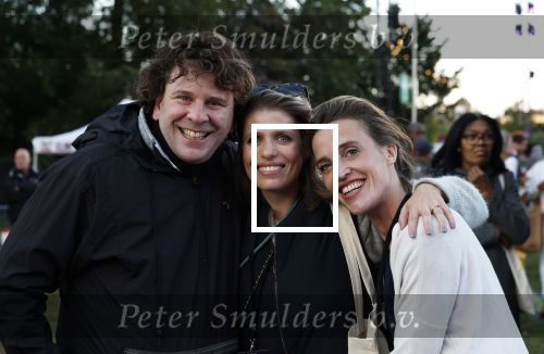 Amsterdam 13 september 2024
Koningin Maxima bezoekt concert van concertgebouw orkest in het Nelson Madela Park. Dominic Seldes met zijn vrouw en ...