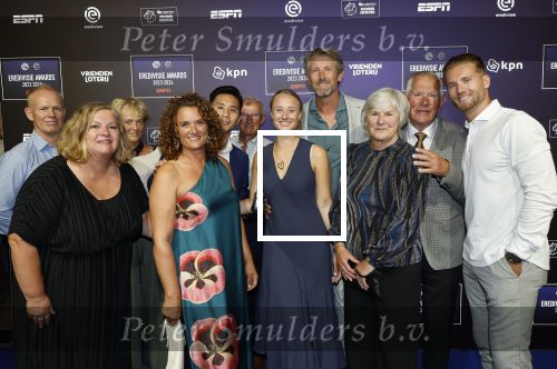 Utrecht 2 september 2024
Voetballer van het jaar verkiezing  van ESPN in de Fabrique in Utrecht. Edwin v d Sar  met zijn vrouw Annemarie hun kinderen en fa,milie