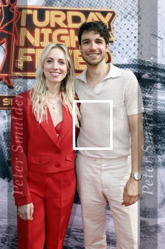 Den Bosch 29 september 2024
Premiere Saturday night fever in de Parade in Den Bosch . Elinde de Ruig met partner