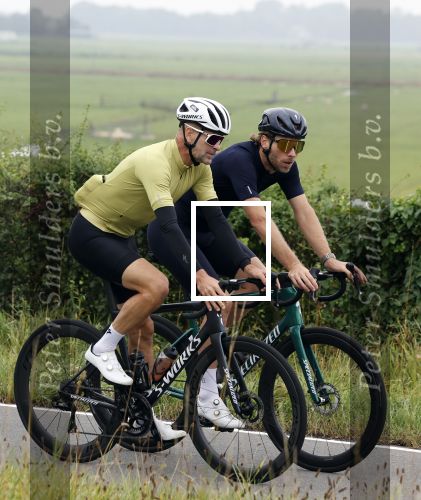 Blaricum 4 september 2024
Fietstocht met allemaal specialized S Works fietsen vanaf Blushing Blaricum van Gordon .
Oa doen mee , Winston Gerschtanowitz Louis Talpe Mark Tuitert Laurens ten Dam Roxane Knetemann Thomas v d Vlucht Johan Museeuw Thomas Dekker Ireen Wust Erben Wennemars  Joy Beune en haar partner Kjeld Nuis .