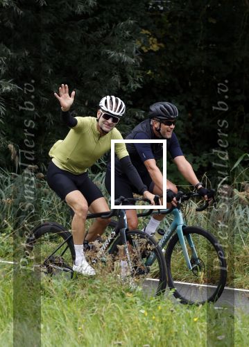 Blaricum 4 september 2024
Fietstocht met allemaal specialized S Works fietsen vanaf Blushing Blaricum van Gordon .
Oa doen mee , Winston Gerschtanowitz Louis Talpe Mark Tuitert Laurens ten Dam Roxane Knetemann Thomas v d Vlucht Johan Museeuw Thomas Dekker Ireen Wust Erben Wennemars  Joy Beune en haar partner Kjeld Nuis .