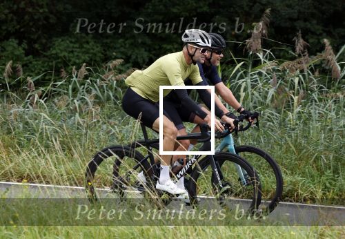 Blaricum 4 september 2024
Fietstocht met allemaal specialized S Works fietsen vanaf Blushing Blaricum van Gordon .
Oa doen mee , Winston Gerschtanowitz Louis Talpe Mark Tuitert Laurens ten Dam Roxane Knetemann Thomas v d Vlucht Johan Museeuw Thomas Dekker Ireen Wust Erben Wennemars  Joy Beune en haar partner Kjeld Nuis .