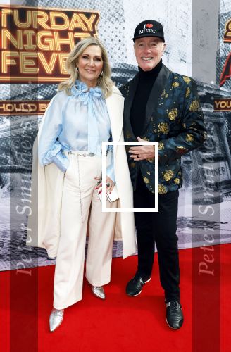 Den Bosch 29 september 2024
Premiere Saturday night fever in de Parade in Den Bosch . ferdi Bolland met zijn vrouw Marion Bolland