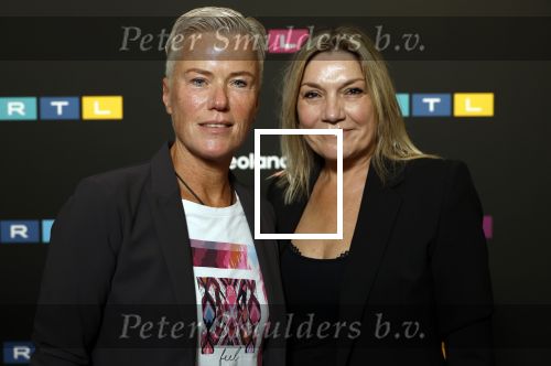 Schiphol 31 september 2024
Winterpresentatie RTL / Videoland in een tent achter Hotel v d Valk bij Schiphol . Gallyon v Vessem en Ellie Lust