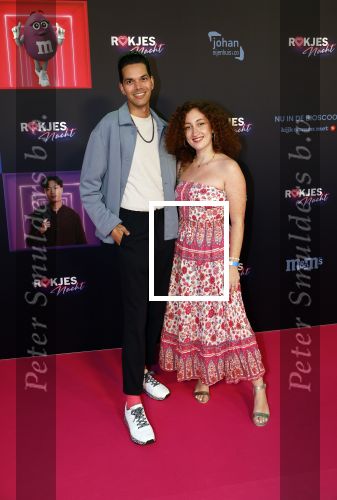 Den Bosch 28 september 2024
Premiere Rokjesdag in de Brabant hallen met in de cast oa Abbey Hoes, Leo Alkemade, Brigitte Heitzer, Lykele Muus, Bertrie Wierenga en Kiefer Zwart.Daarnaast zijn er onder meer rollen weggelegd voor Sinan Eroglu, Peter Bolhuis, Tineke Schouten, Patrick Martens en Maaike Martens. Glenn Eilbracht met een kennis