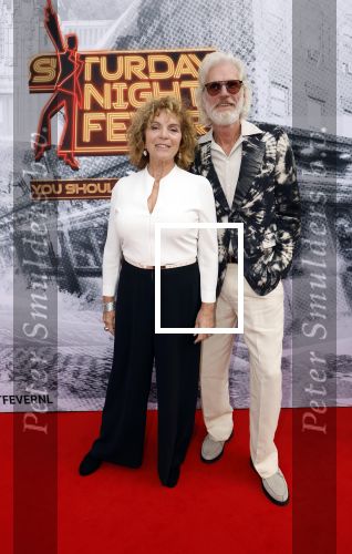 Den Bosch 29 september 2024
Premiere Saturday night fever in de Parade in Den Bosch . henriette Tol met partner Rob Snoek