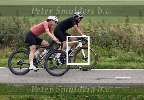 Blaricum 4 september 2024
Fietstocht met allemaal specialized S Works fietsen vanaf Blushing Blaricum van Gordon .
Oa doen mee , Winston Gerschtanowitz Louis Talpe Mark Tuitert Laurens ten Dam Roxane Knetemann Thomas v d Vlucht Johan Museeuw Thomas Dekker Ireen Wust Erben Wennemars  Joy Beune en haar partner Kjeld Nuis .