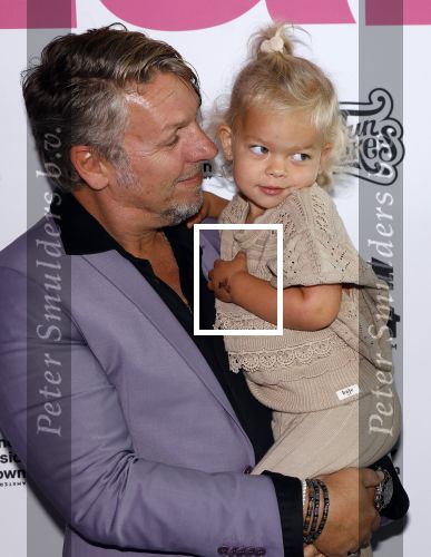 Amsterdam 11 september 2024
Fabulous Mama awards in All out in Amsterdam. Jan Dulles en zijn vrouw Caroline Mol en hun kinderen
