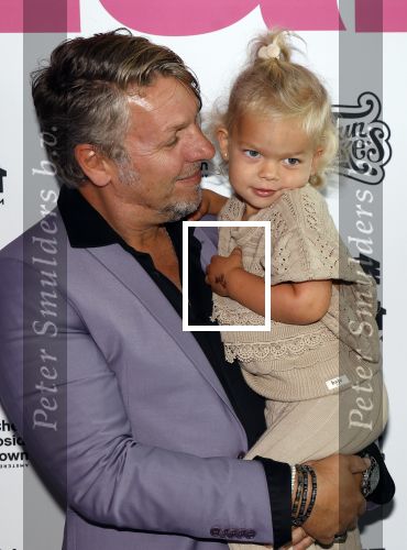 Amsterdam 11 september 2024
Fabulous Mama awards in All out in Amsterdam. Jan Dulles en zijn vrouw Caroline Mol en hun kinderen